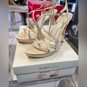 Gretel BCBG Generation Champagne Satin heel size 6.5